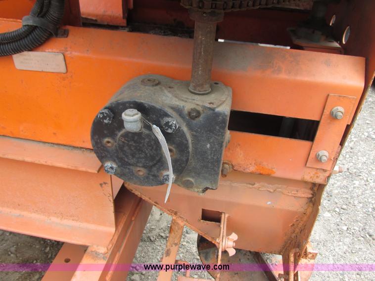 image for item I3942 Monroe MSPV-96-32-50 salt spreader