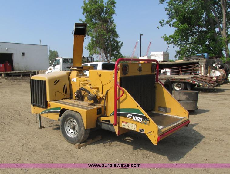 image for item I3945 2009 Vermeer BC1000XL brush chipper
