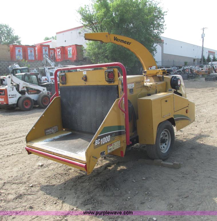 image for item I3945 2009 Vermeer BC1000XL brush chipper