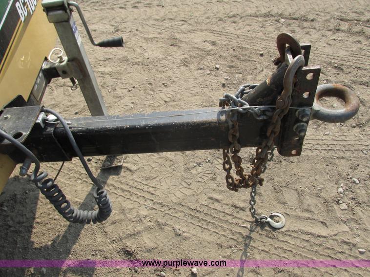 image for item I3945 2009 Vermeer BC1000XL brush chipper