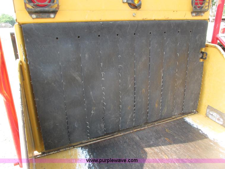 image for item I3945 2009 Vermeer BC1000XL brush chipper