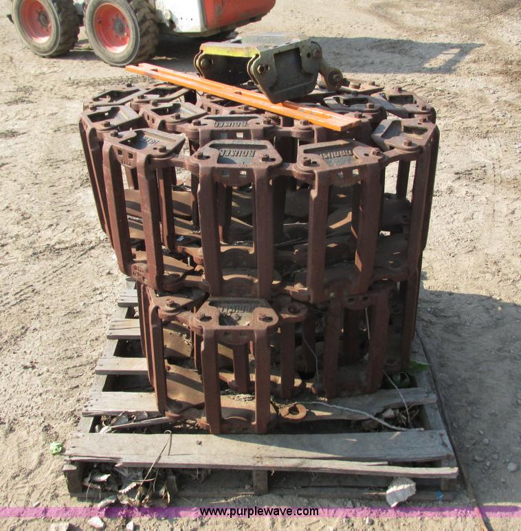 image for item I3947 Grouser steel skid steer tracks