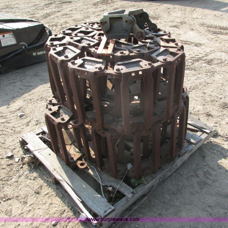 image for item I3947 Grouser steel skid steer tracks