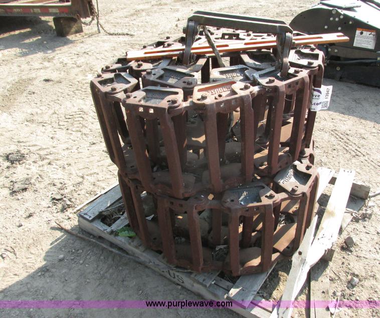 image for item I3947 Grouser steel skid steer tracks
