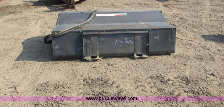 image for item I3948 2011 Bobcat 84 sweeper skid steer attachment