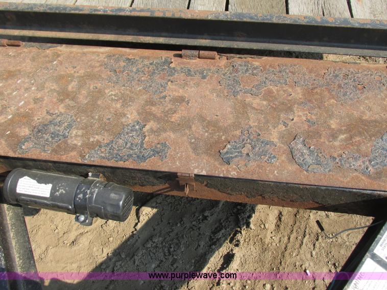 image for item I3950 2005 Big Tow BE-5 tandem axle trailer