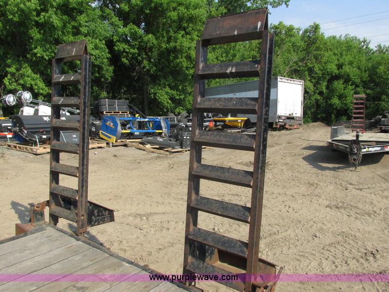 image for item I3950 2005 Big Tow BE-5 tandem axle trailer