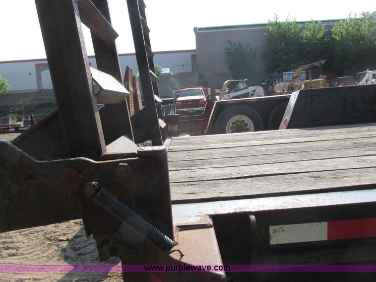 image for item I3950 2005 Big Tow BE-5 tandem axle trailer