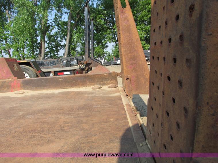 image for item I3951 2000 Towmaster T-10 tandem axle trailer