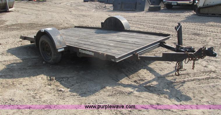 image for item I3952 2002 Cronkhite 510E tilt deck trailer