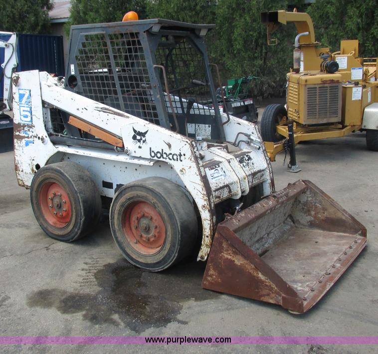 image for item I3954 1994 Bobcat 753L skid steer