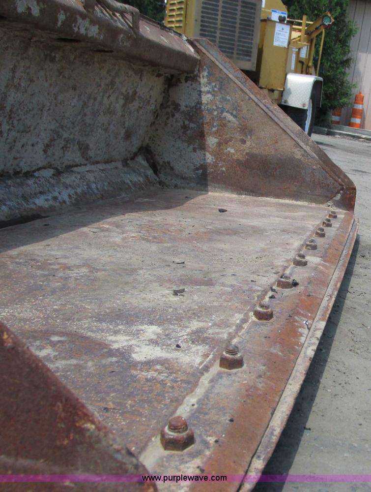 image for item I3954 1994 Bobcat 753L skid steer