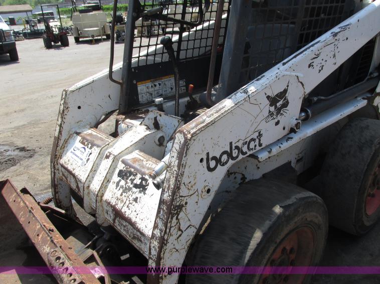 image for item I3954 1994 Bobcat 753L skid steer