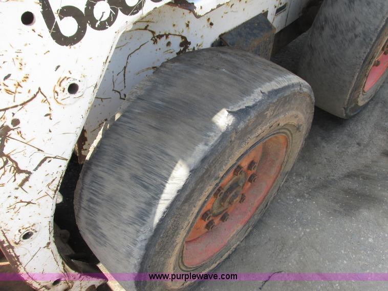 image for item I3954 1994 Bobcat 753L skid steer