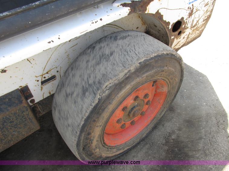 image for item I3954 1994 Bobcat 753L skid steer