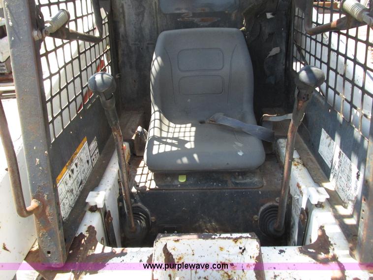 image for item I3954 1994 Bobcat 753L skid steer