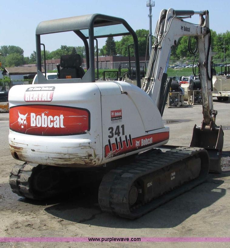 image for item I3955 2005 Bobcat 341G compact excavator