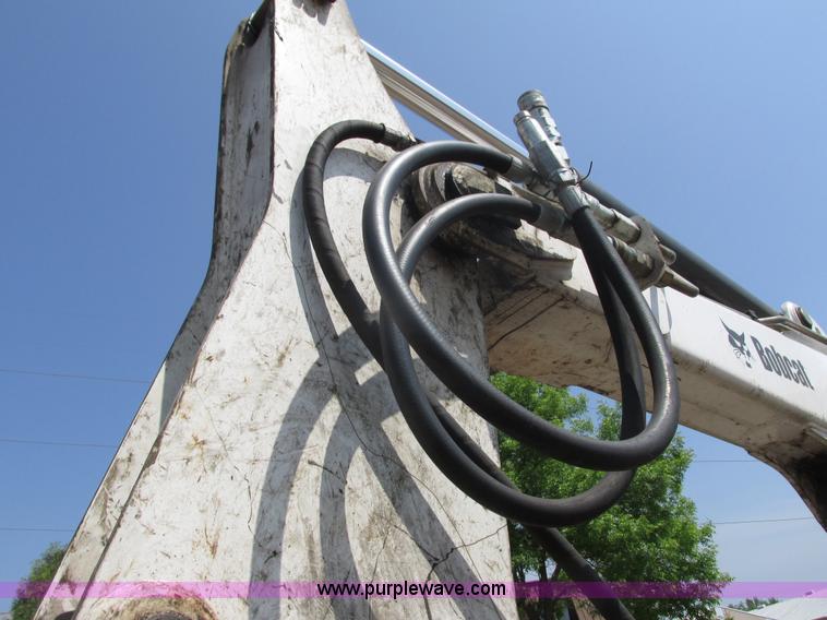 image for item I3955 2005 Bobcat 341G compact excavator