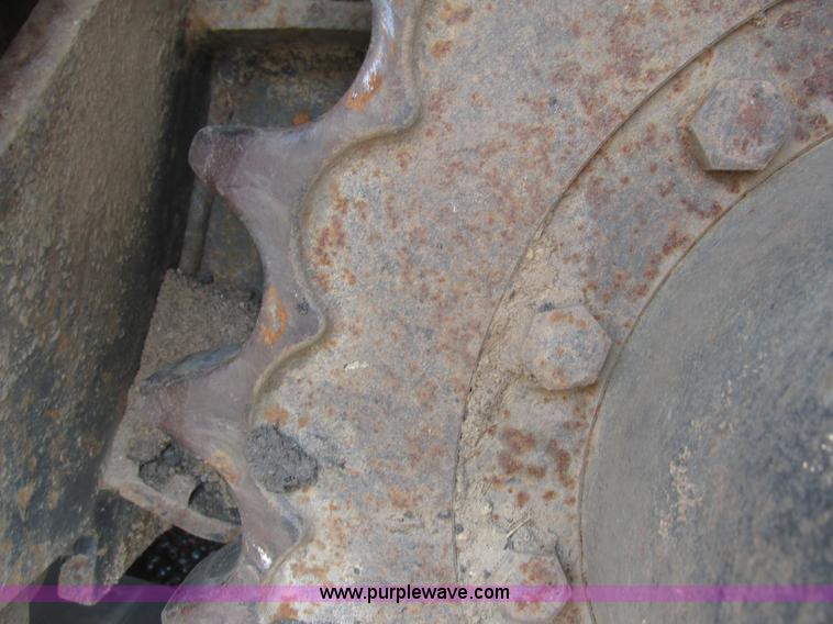 image for item I3955 2005 Bobcat 341G compact excavator