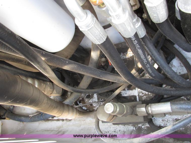 image for item I3955 2005 Bobcat 341G compact excavator