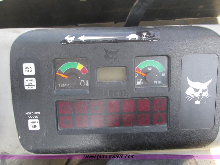 image for item I3955 2005 Bobcat 341G compact excavator