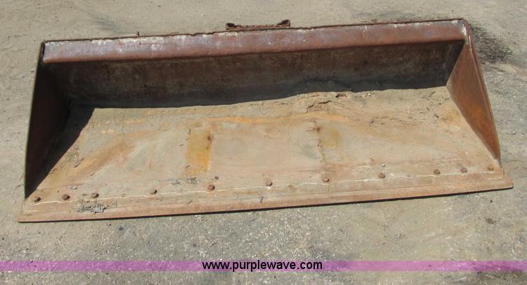 image for item I3956 80"W skid steer bucket