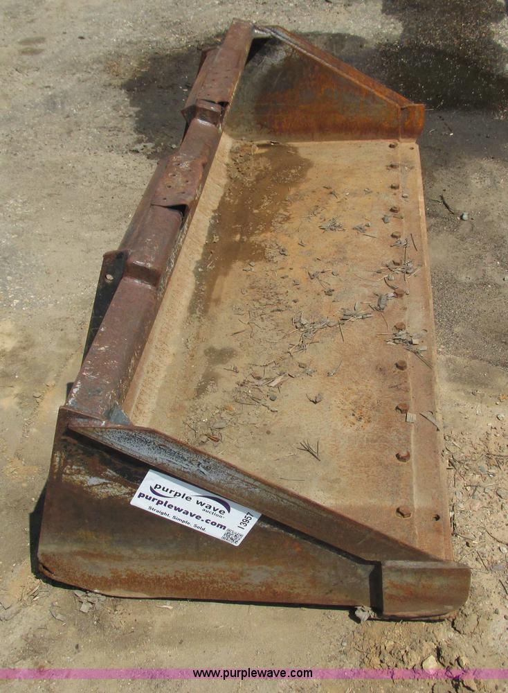 image for item I3957 76"W skid steer bucket