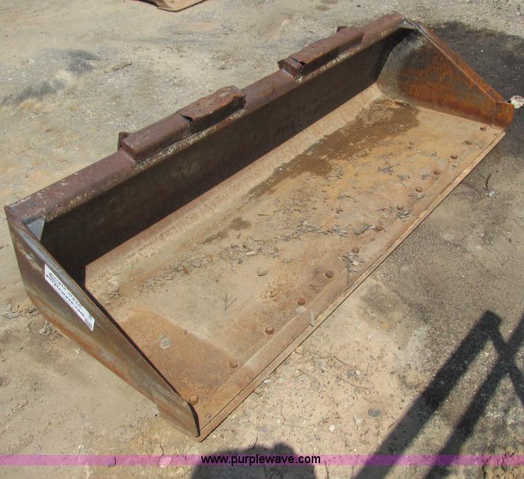 image for item I3957 76"W skid steer bucket