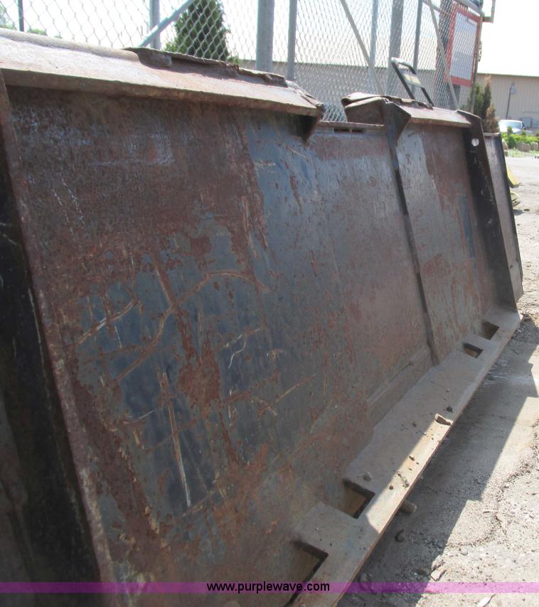 image for item I3957 76"W skid steer bucket