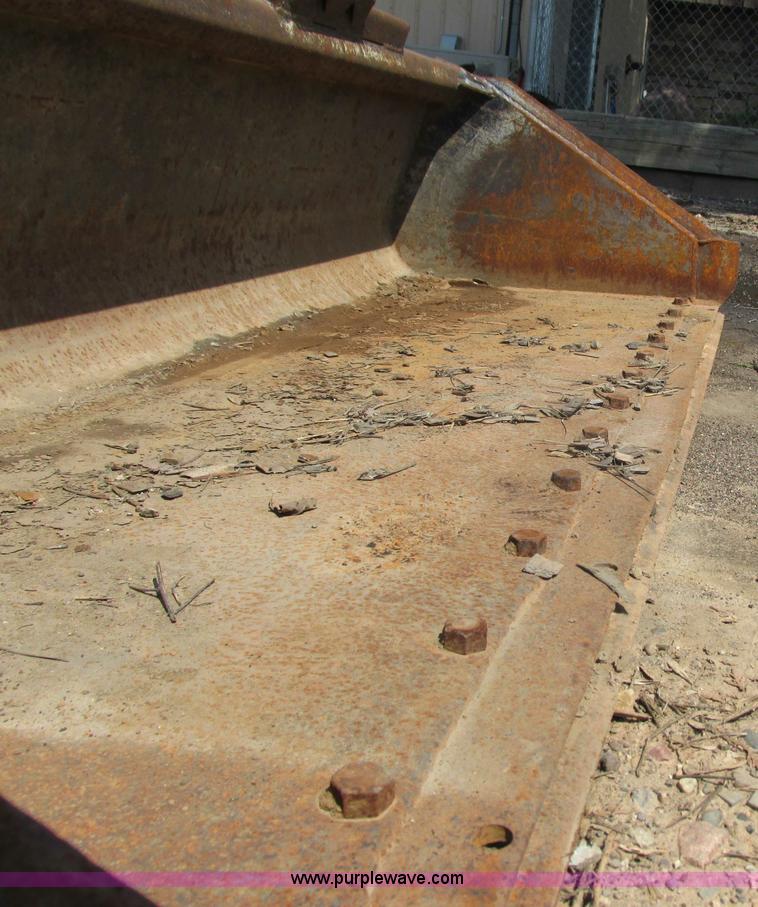 image for item I3957 76"W skid steer bucket