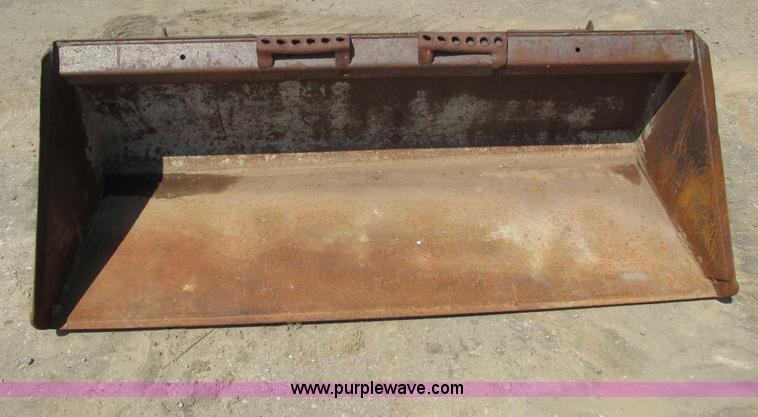 image for item I3958 68"W skid steer bucket