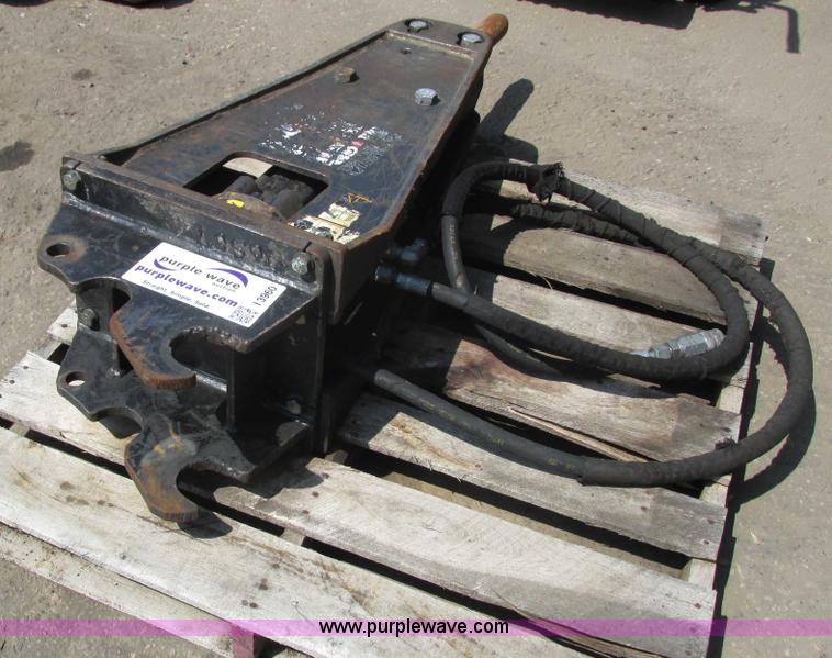 image for item I3960 Hydraulic breaker