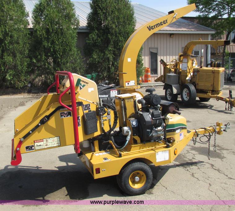 image for item I3966 2008 Vermeer BC600XL brush chipper