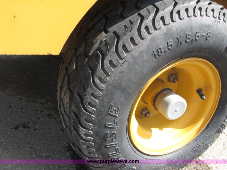 image for item I3966 2008 Vermeer BC600XL brush chipper