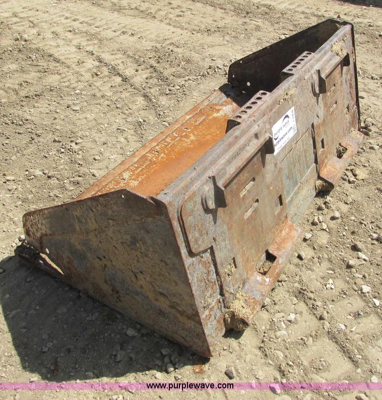image for item I3968 Skid steer bucket