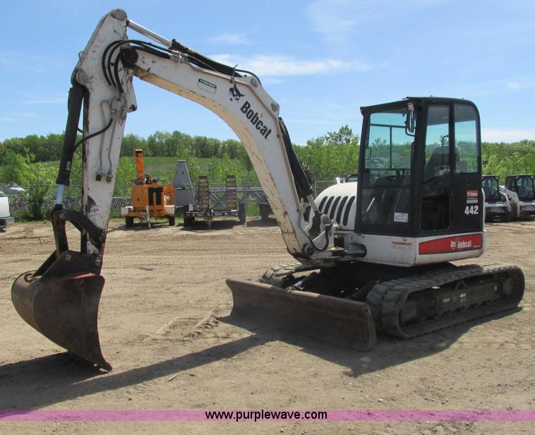 image for item I3969 2006 Bobcat 442C compact excavator