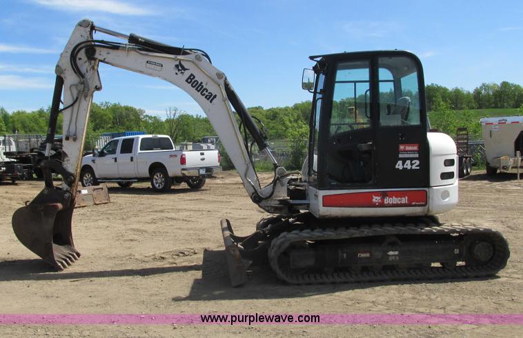 image for item I3969 2006 Bobcat 442C compact excavator