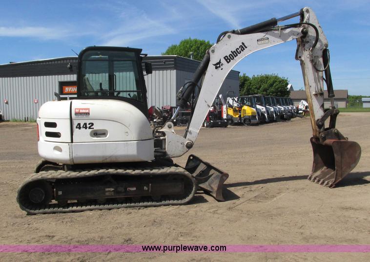 image for item I3969 2006 Bobcat 442C compact excavator