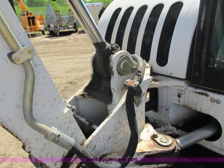 image for item I3969 2006 Bobcat 442C compact excavator