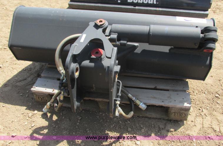 image for item I3970 Bobcat power angle bucket