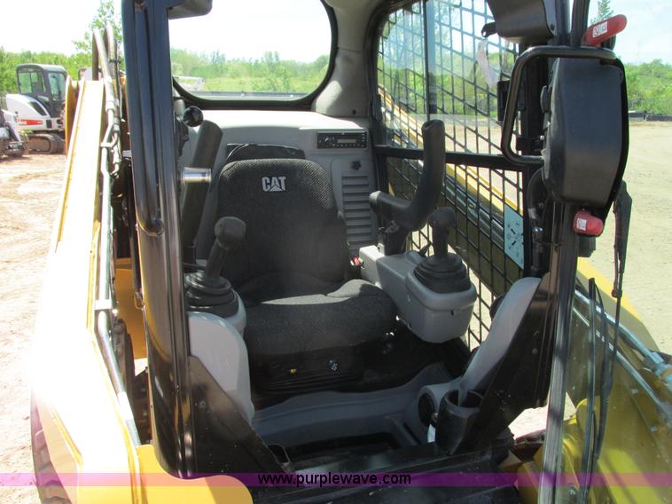 image for item I3974 2012 Caterpillar 246C skid steer