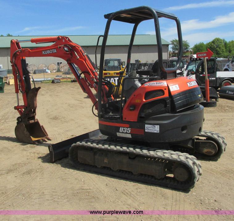 image for item I3978 2004 Kubota U35 compact excavator