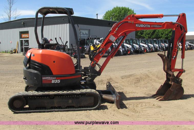 image for item I3978 2004 Kubota U35 compact excavator