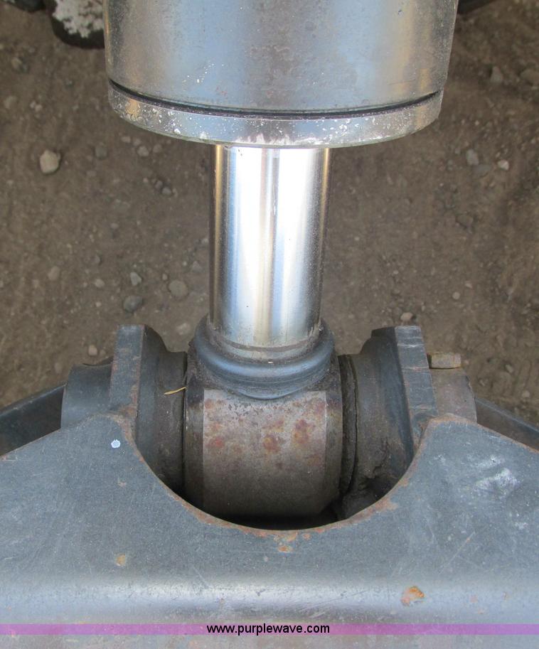 image for item I3979 1985 Bobcat 843 skid steer