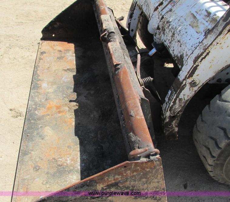 image for item I3980 1999 Bobcat 763 skid steer