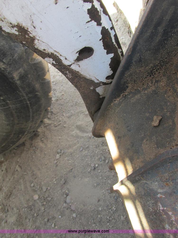 image for item I3980 1999 Bobcat 763 skid steer