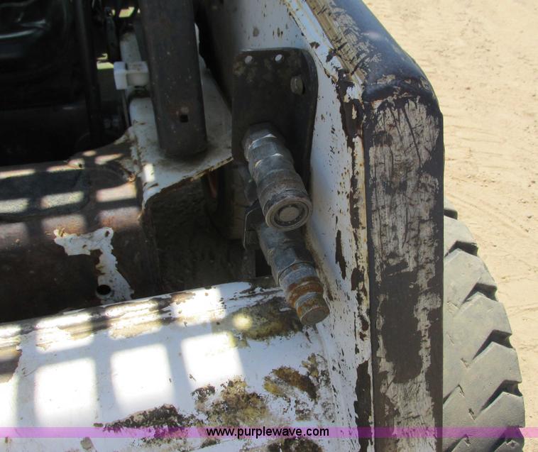 image for item I3980 1999 Bobcat 763 skid steer