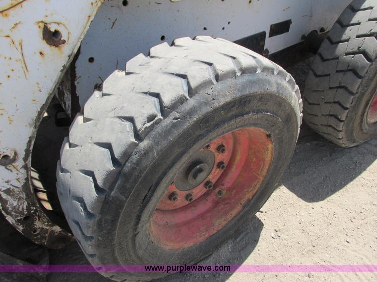 image for item I3980 1999 Bobcat 763 skid steer