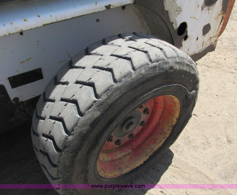 image for item I3980 1999 Bobcat 763 skid steer