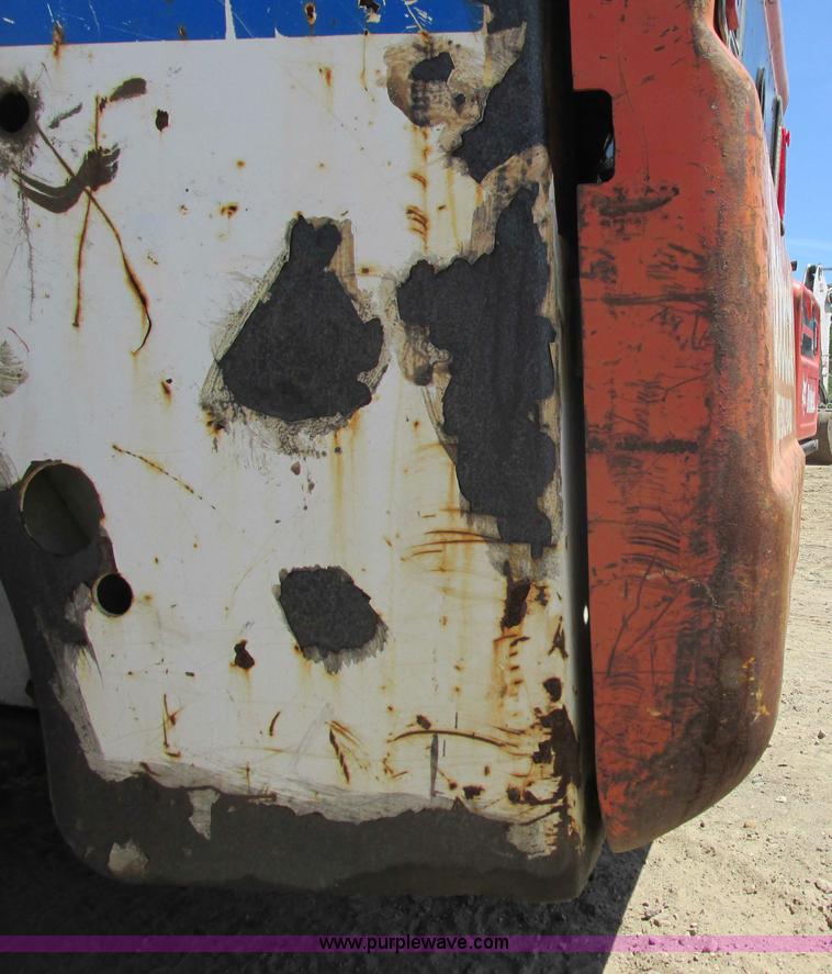 image for item I3980 1999 Bobcat 763 skid steer